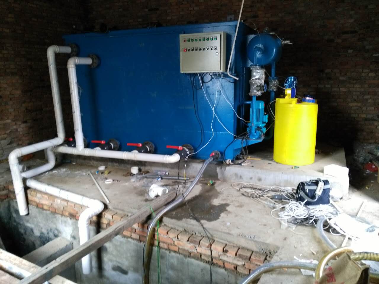 ����һ�廯��ˮ�����豸